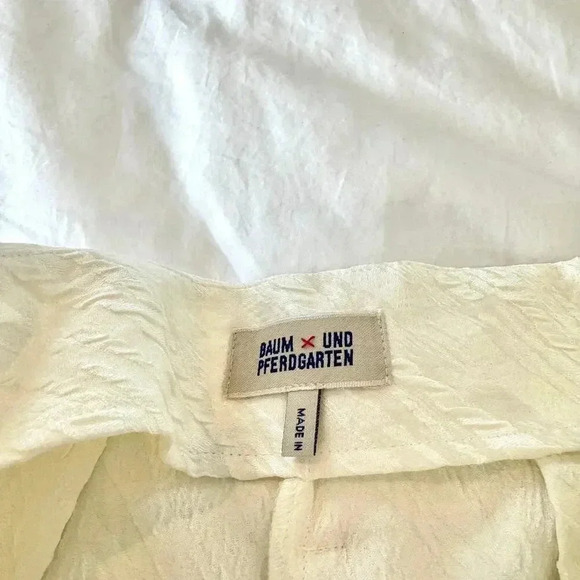 Baum und Pferdgarten White High-Waisted Paperbag Shorts Size S - Picture 3 of 5